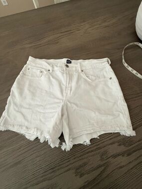 GAP White Frayed-Hem Denim Shorts